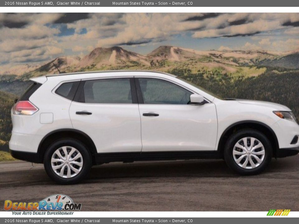 2016 Nissan Rogue S AWD Glacier White / Charcoal Photo #2