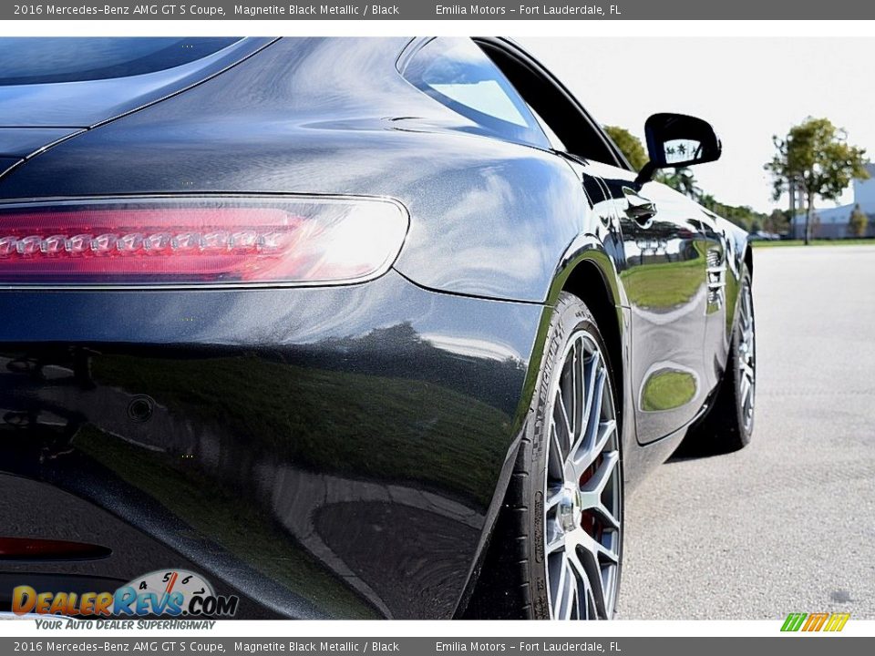 2016 Mercedes-Benz AMG GT S Coupe Magnetite Black Metallic / Black Photo #15