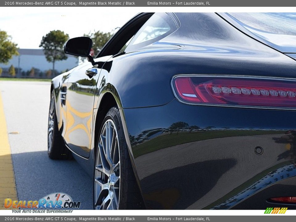 2016 Mercedes-Benz AMG GT S Coupe Magnetite Black Metallic / Black Photo #18