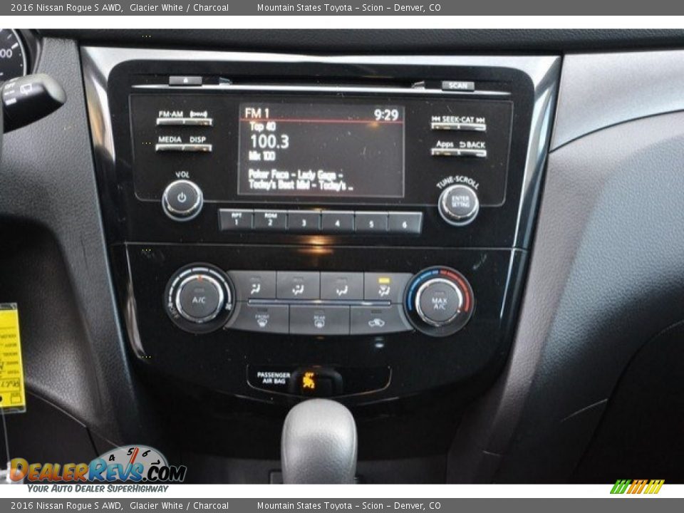 2016 Nissan Rogue S AWD Glacier White / Charcoal Photo #14