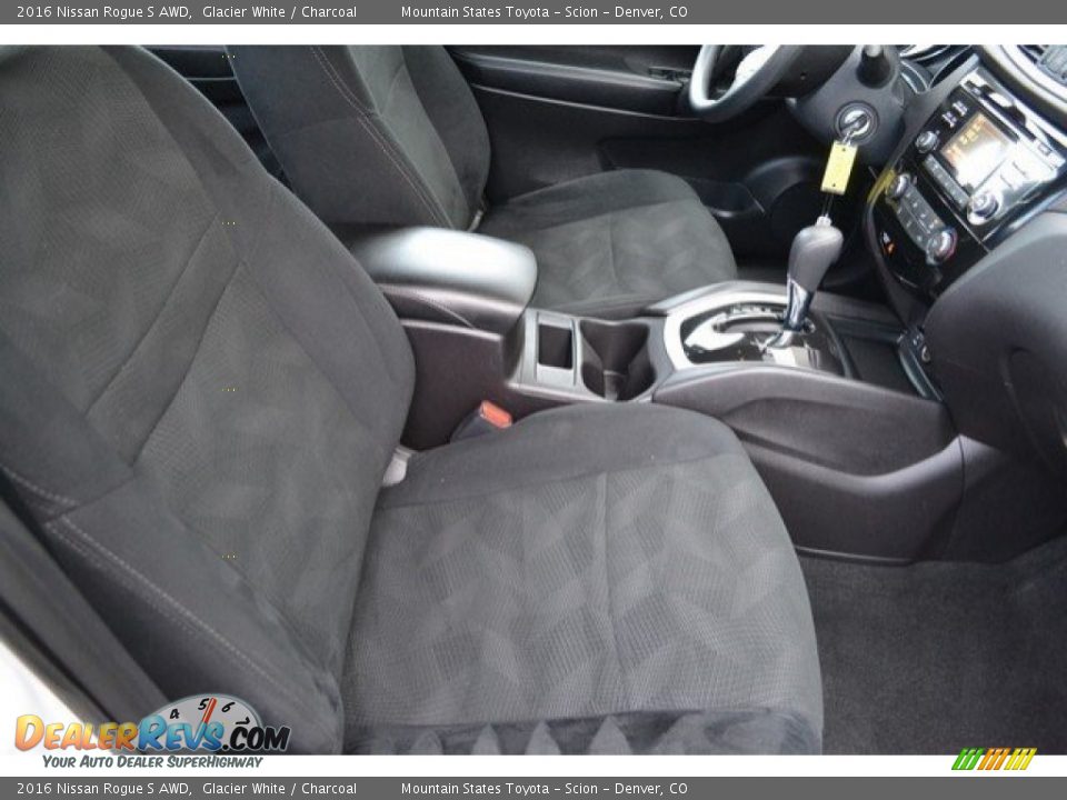 2016 Nissan Rogue S AWD Glacier White / Charcoal Photo #17