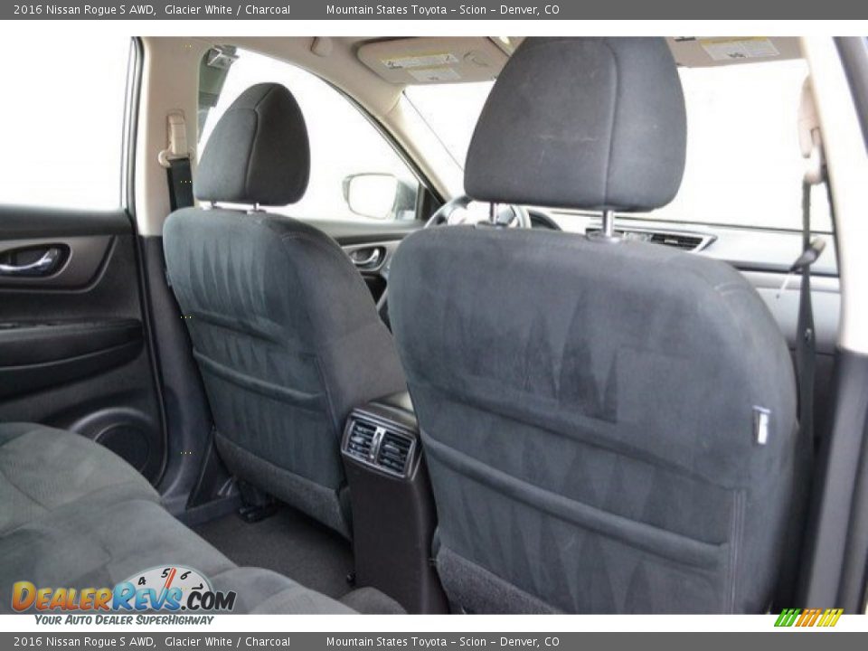 2016 Nissan Rogue S AWD Glacier White / Charcoal Photo #20