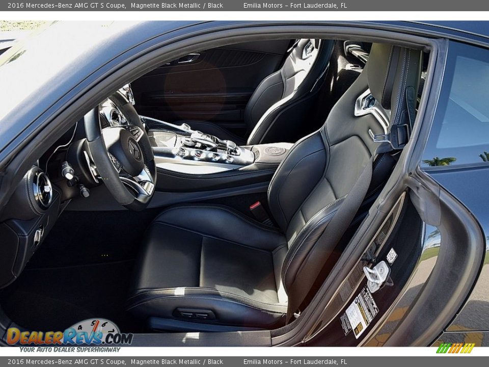 Front Seat of 2016 Mercedes-Benz AMG GT S Coupe Photo #27