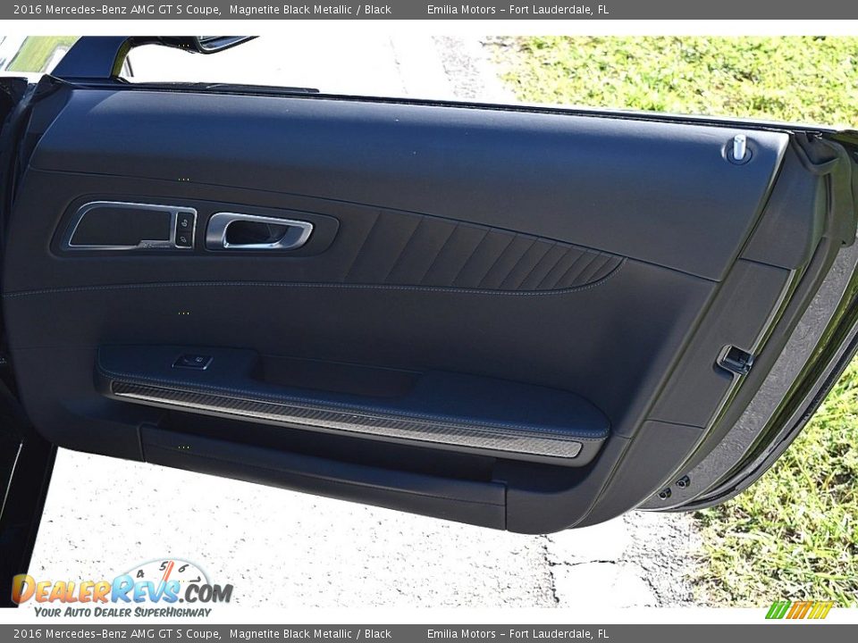 2016 Mercedes-Benz AMG GT S Coupe Magnetite Black Metallic / Black Photo #40