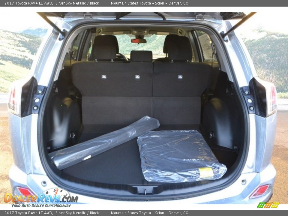 2017 Toyota RAV4 LE AWD Silver Sky Metallic / Black Photo #8