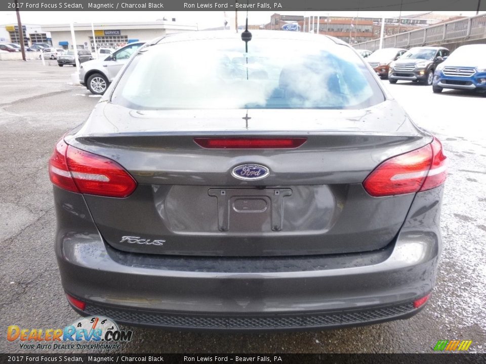 2017 Ford Focus S Sedan Magnetic / Charcoal Black Photo #4