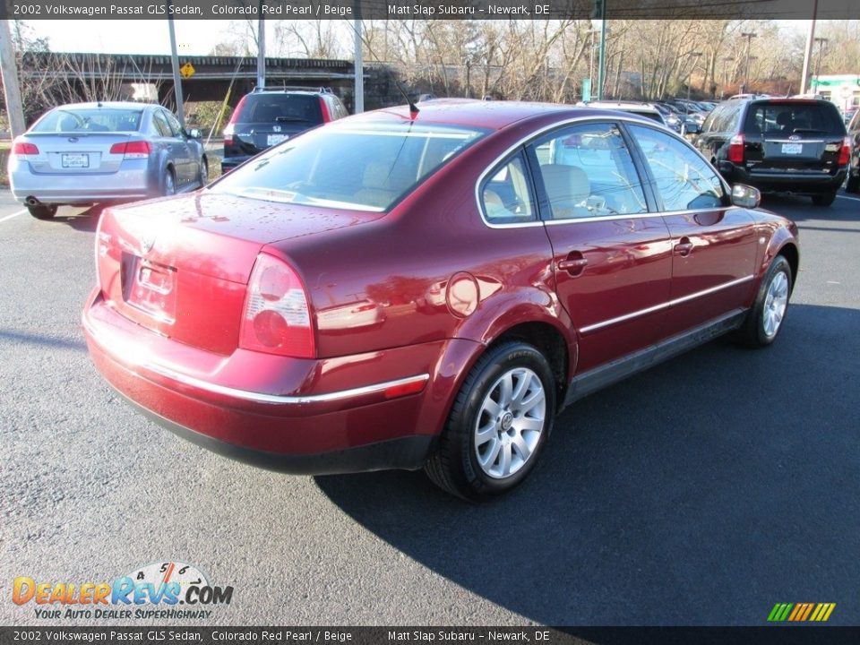 2002 Volkswagen Passat GLS Sedan Colorado Red Pearl / Beige Photo #6