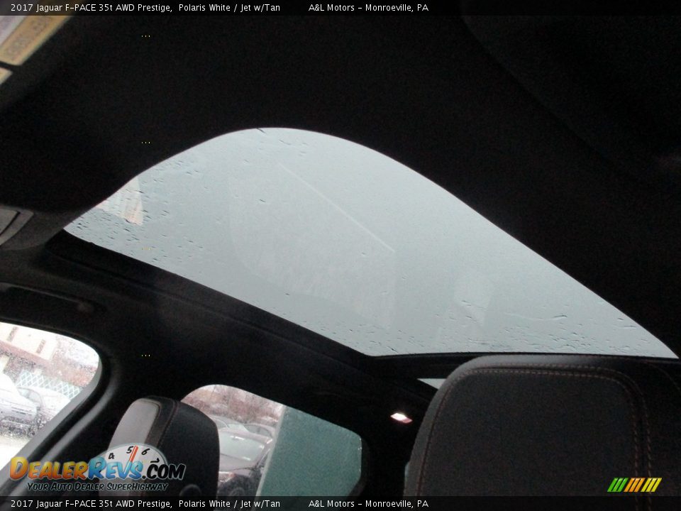 2017 Jaguar F-PACE 35t AWD Prestige Polaris White / Jet w/Tan Photo #12