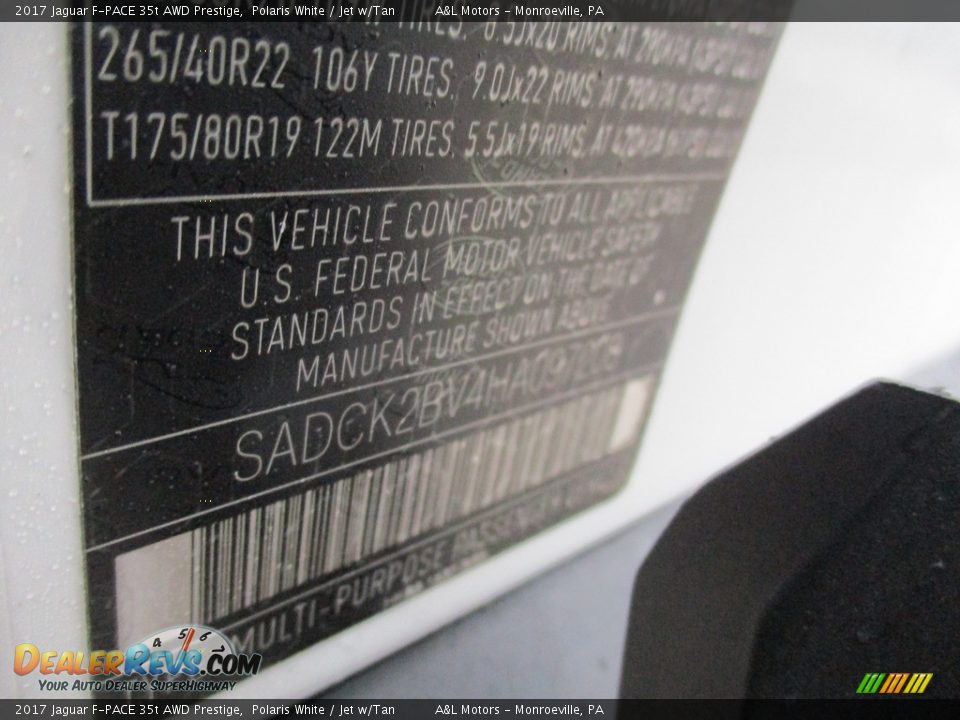 2017 Jaguar F-PACE 35t AWD Prestige Polaris White / Jet w/Tan Photo #19