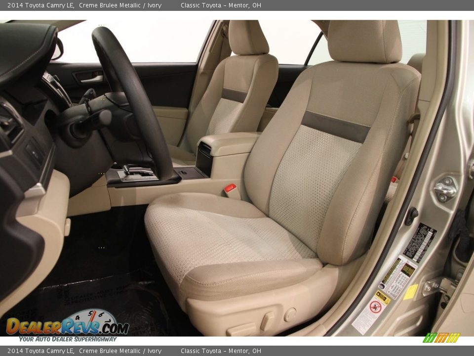 2014 Toyota Camry LE Creme Brulee Metallic / Ivory Photo #5