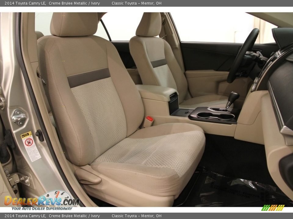 2014 Toyota Camry LE Creme Brulee Metallic / Ivory Photo #14