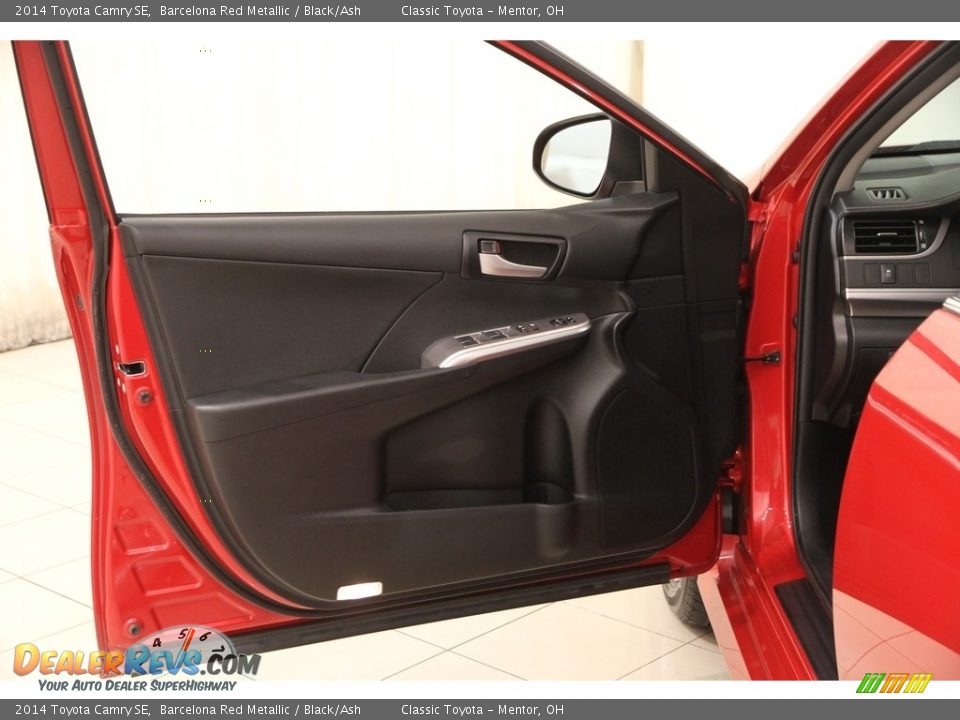 2014 Toyota Camry SE Barcelona Red Metallic / Black/Ash Photo #4