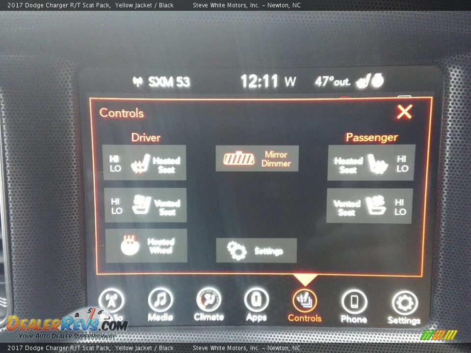 Controls of 2017 Dodge Charger R/T Scat Pack Photo #21