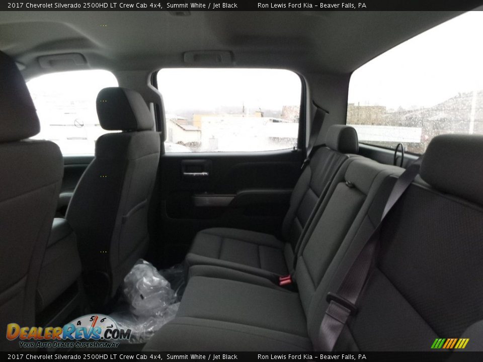 2017 Chevrolet Silverado 2500HD LT Crew Cab 4x4 Summit White / Jet Black Photo #11