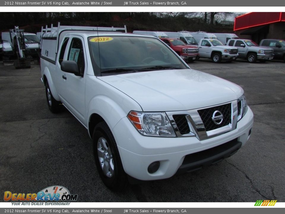 2012 Nissan Frontier SV V6 King Cab Avalanche White / Steel Photo #3