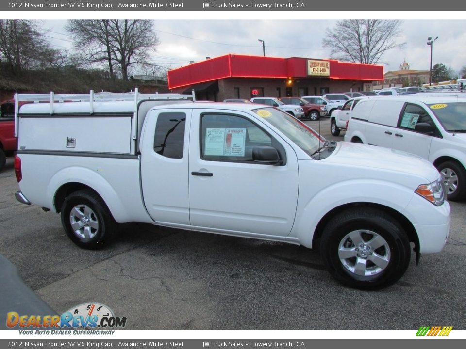2012 Nissan Frontier SV V6 King Cab Avalanche White / Steel Photo #5