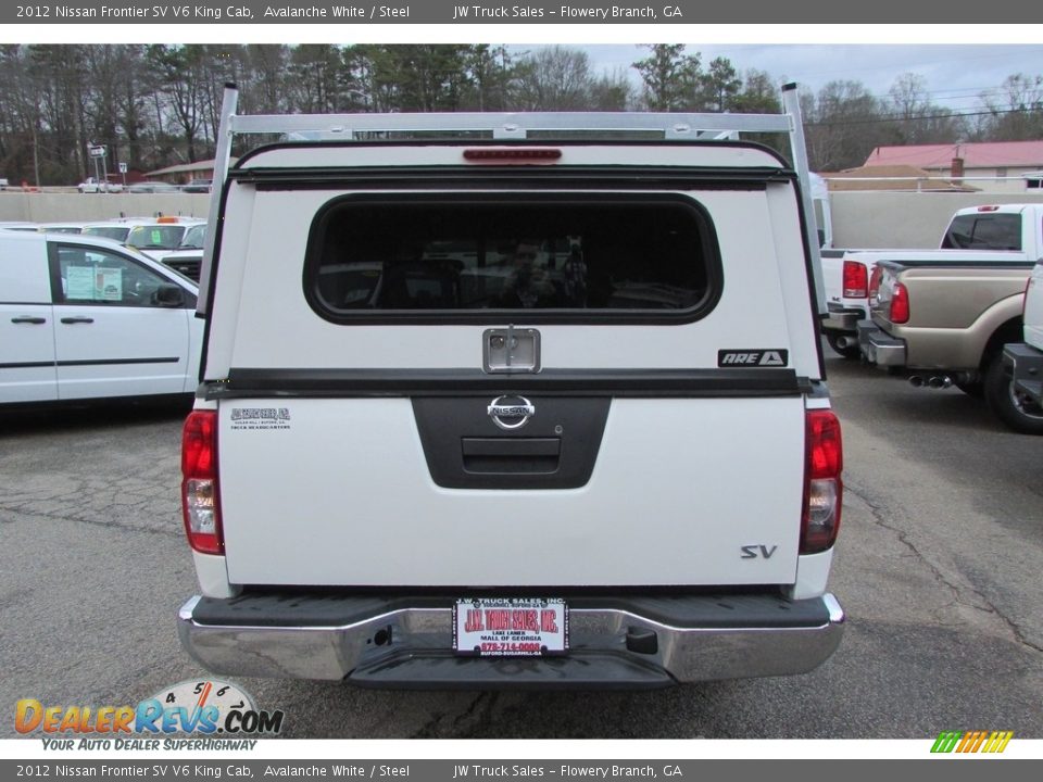 2012 Nissan Frontier SV V6 King Cab Avalanche White / Steel Photo #8