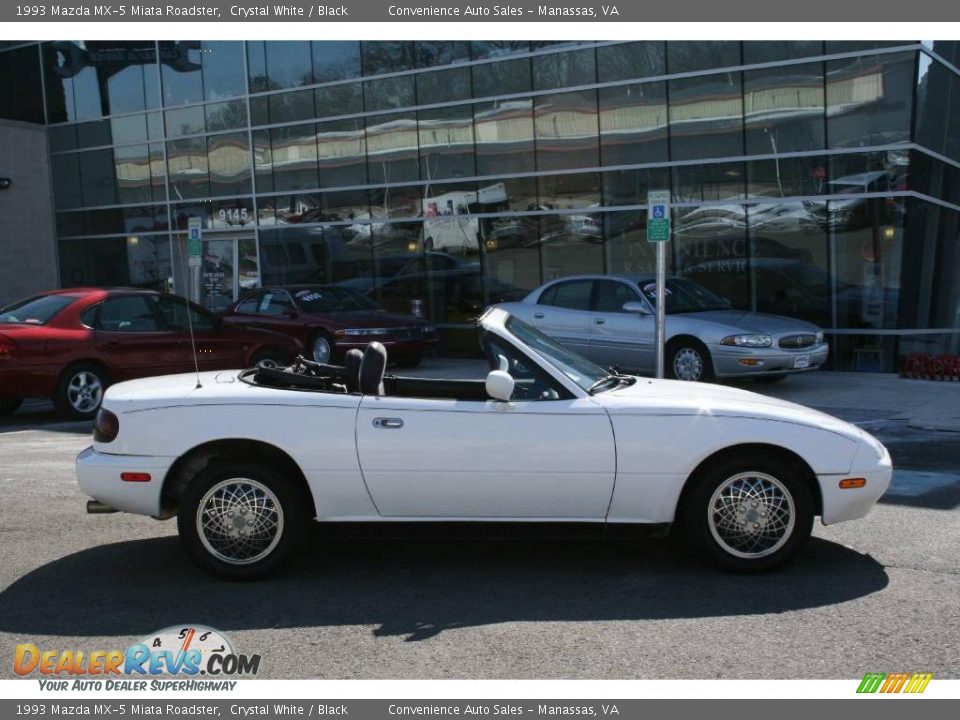 1993 Mazda MX-5 Miata Roadster Crystal White / Black Photo #1