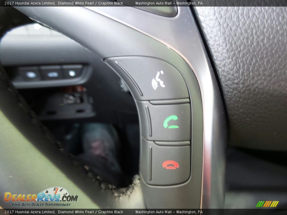 Controls of 2017 Hyundai Azera Limited Photo #27