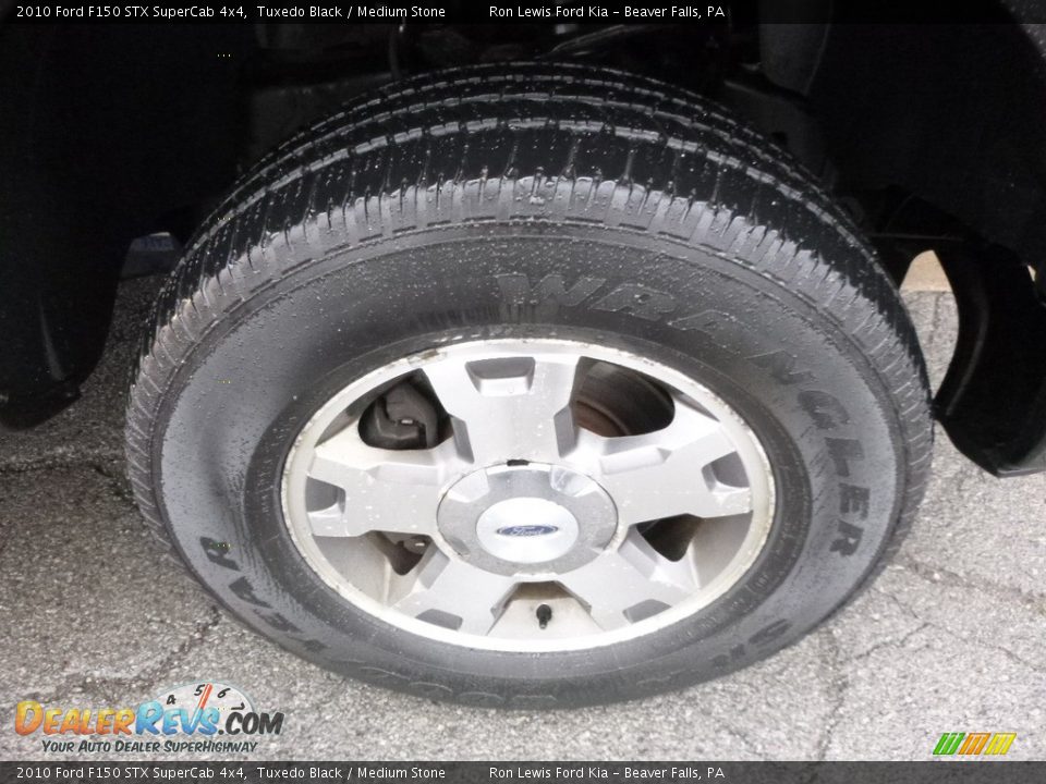 2010 Ford F150 STX SuperCab 4x4 Tuxedo Black / Medium Stone Photo #10
