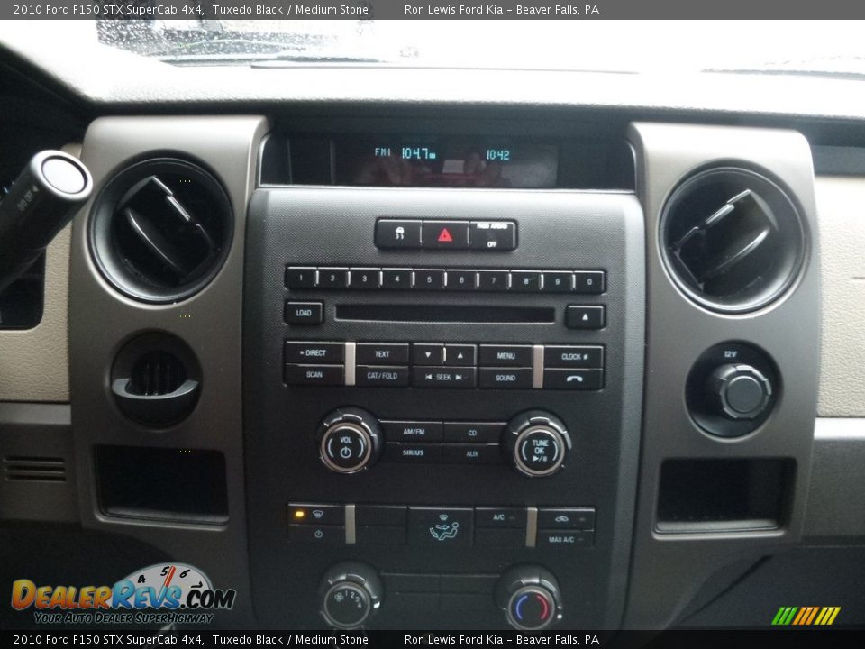 2010 Ford F150 STX SuperCab 4x4 Tuxedo Black / Medium Stone Photo #18