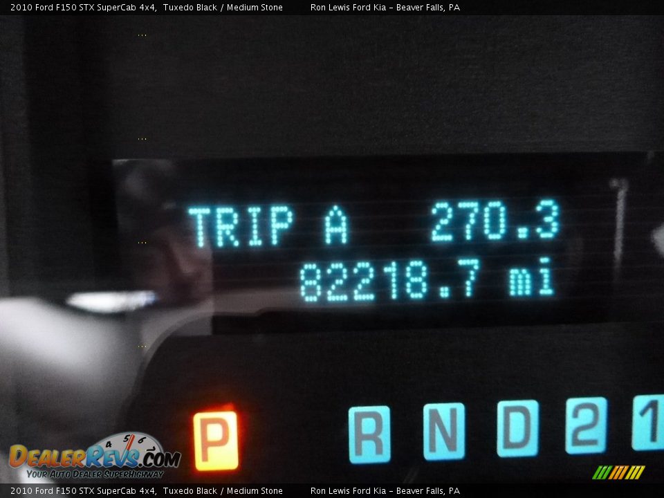 2010 Ford F150 STX SuperCab 4x4 Tuxedo Black / Medium Stone Photo #20
