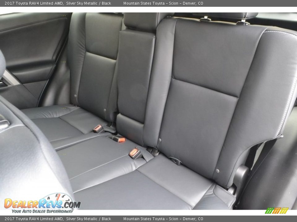 2017 Toyota RAV4 Limited AWD Silver Sky Metallic / Black Photo #7