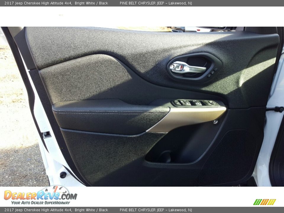 2017 Jeep Cherokee High Altitude 4x4 Bright White / Black Photo #6