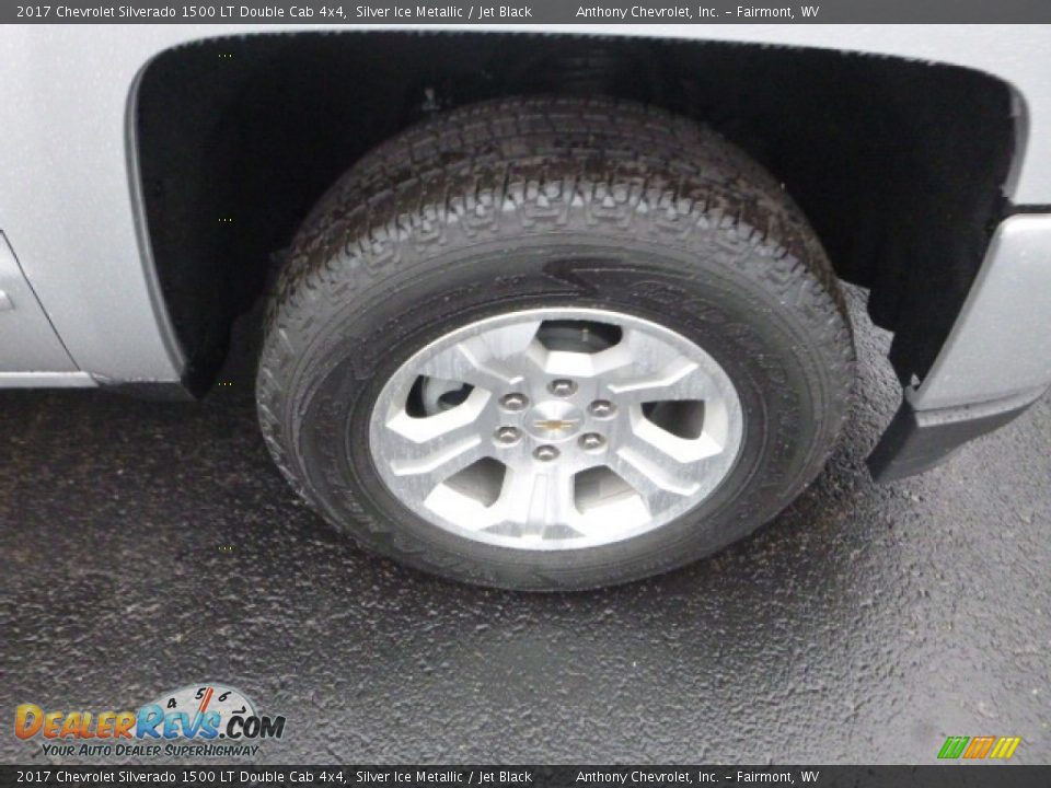 2017 Chevrolet Silverado 1500 LT Double Cab 4x4 Silver Ice Metallic / Jet Black Photo #2