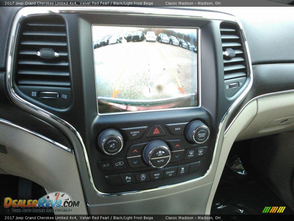 2017 Jeep Grand Cherokee Limited 4x4 Velvet Red Pearl / Black/Light Frost Beige Photo #12
