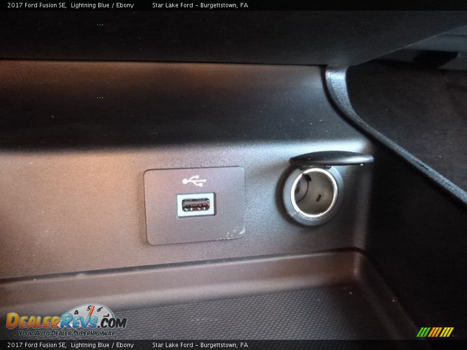 2017 Ford Fusion SE Lightning Blue / Ebony Photo #17