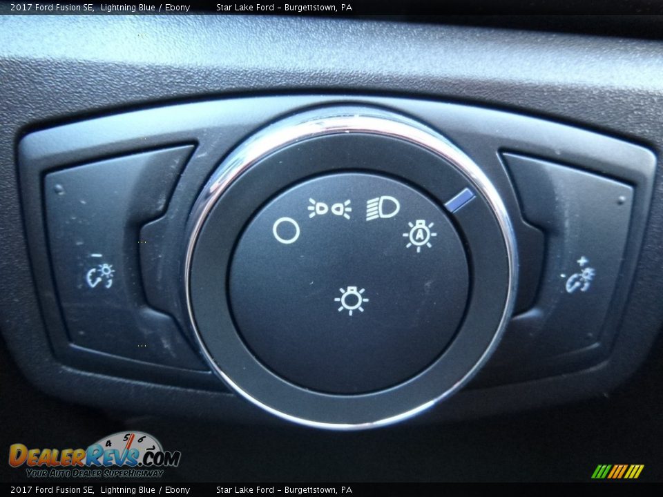 2017 Ford Fusion SE Lightning Blue / Ebony Photo #19