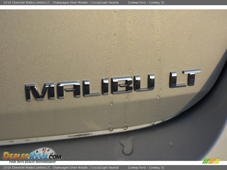 2016 Chevrolet Malibu Limited LT Champagne Silver Metallic / Cocoa/Light Neutral Photo #6