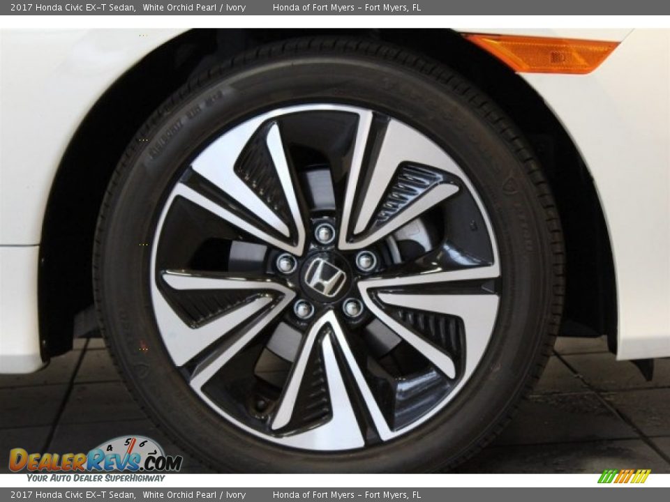 2017 Honda Civic EX-T Sedan White Orchid Pearl / Ivory Photo #2