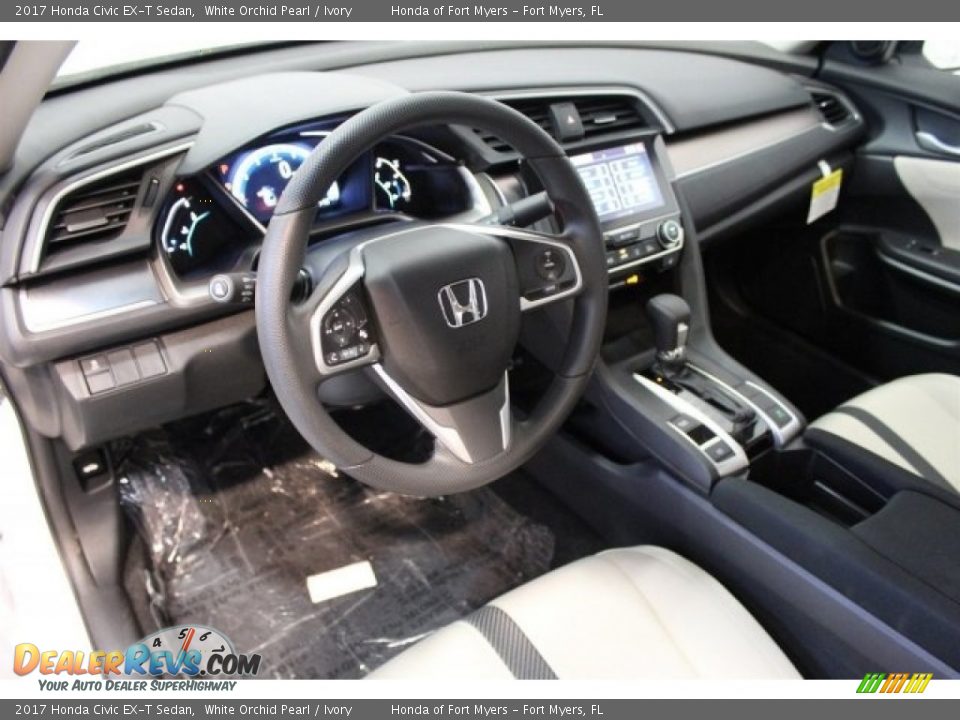 2017 Honda Civic EX-T Sedan White Orchid Pearl / Ivory Photo #10