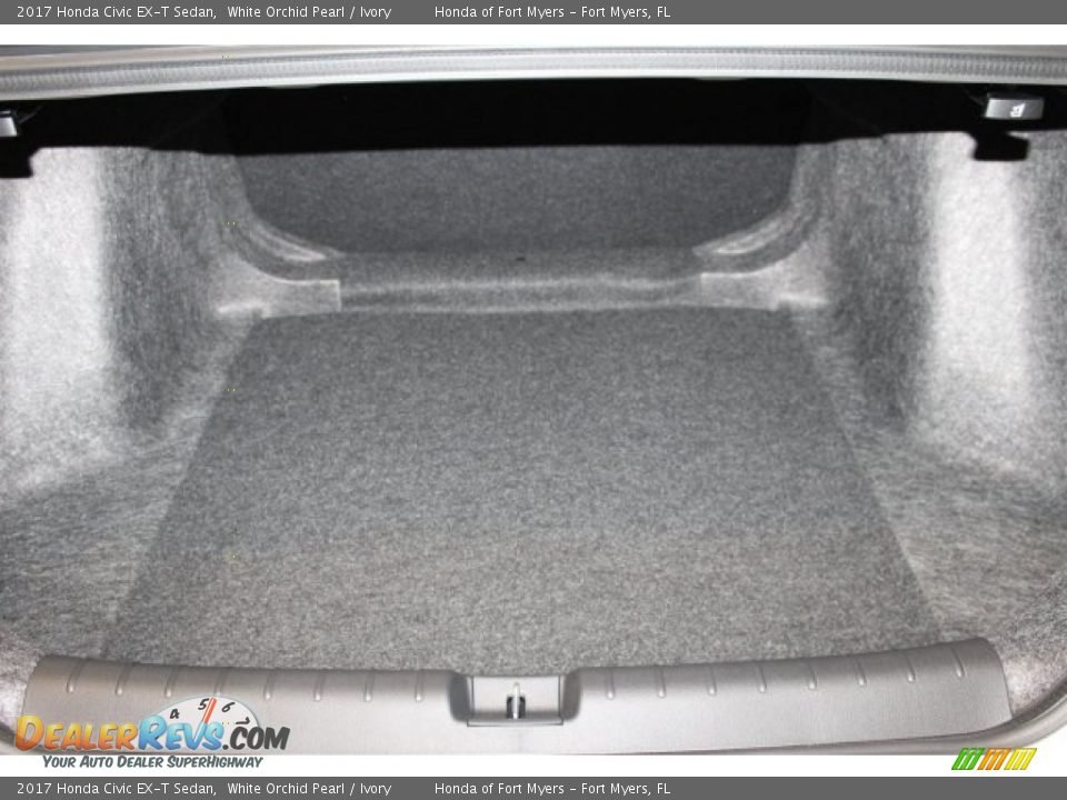 2017 Honda Civic EX-T Sedan White Orchid Pearl / Ivory Photo #23