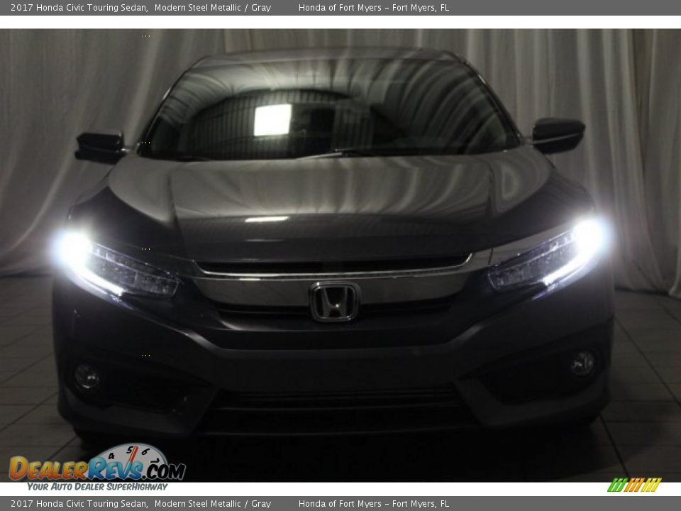 2017 Honda Civic Touring Sedan Modern Steel Metallic / Gray Photo #4