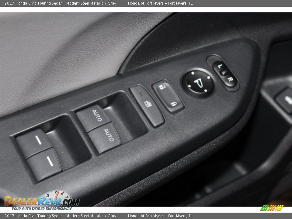 2017 Honda Civic Touring Sedan Modern Steel Metallic / Gray Photo #8