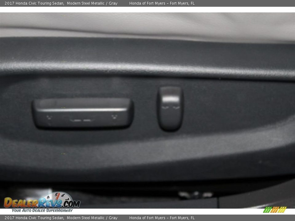 2017 Honda Civic Touring Sedan Modern Steel Metallic / Gray Photo #10