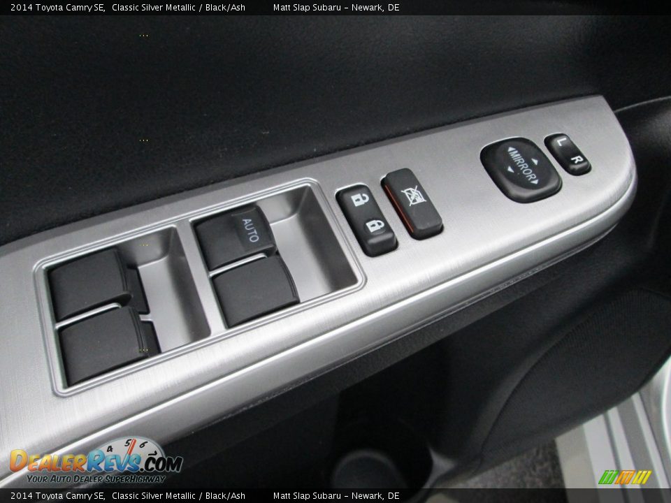 2014 Toyota Camry SE Classic Silver Metallic / Black/Ash Photo #14
