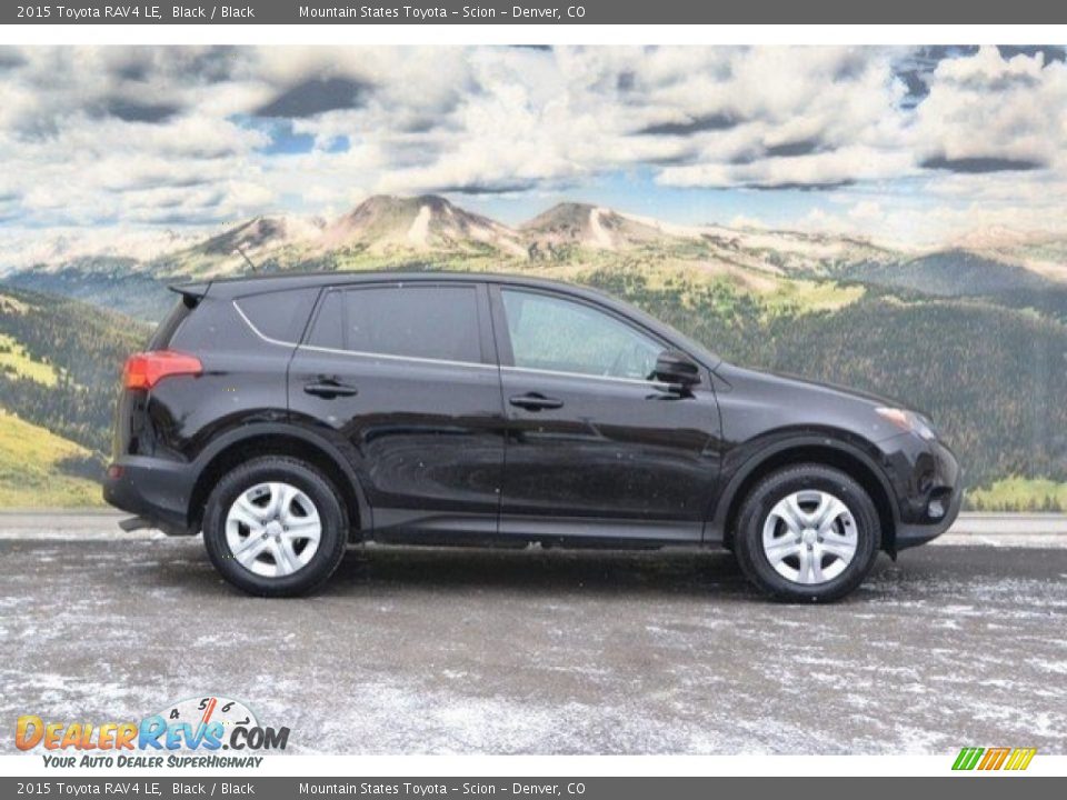 2015 Toyota RAV4 LE Black / Black Photo #2