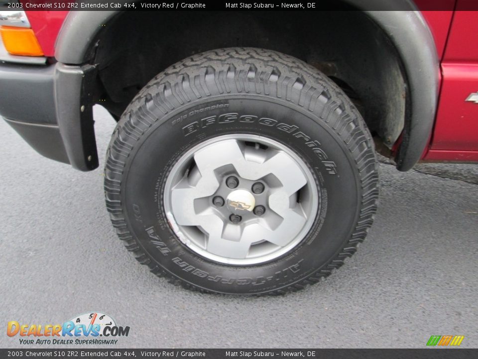 2003 Chevrolet S10 ZR2 Extended Cab 4x4 Victory Red / Graphite Photo #18