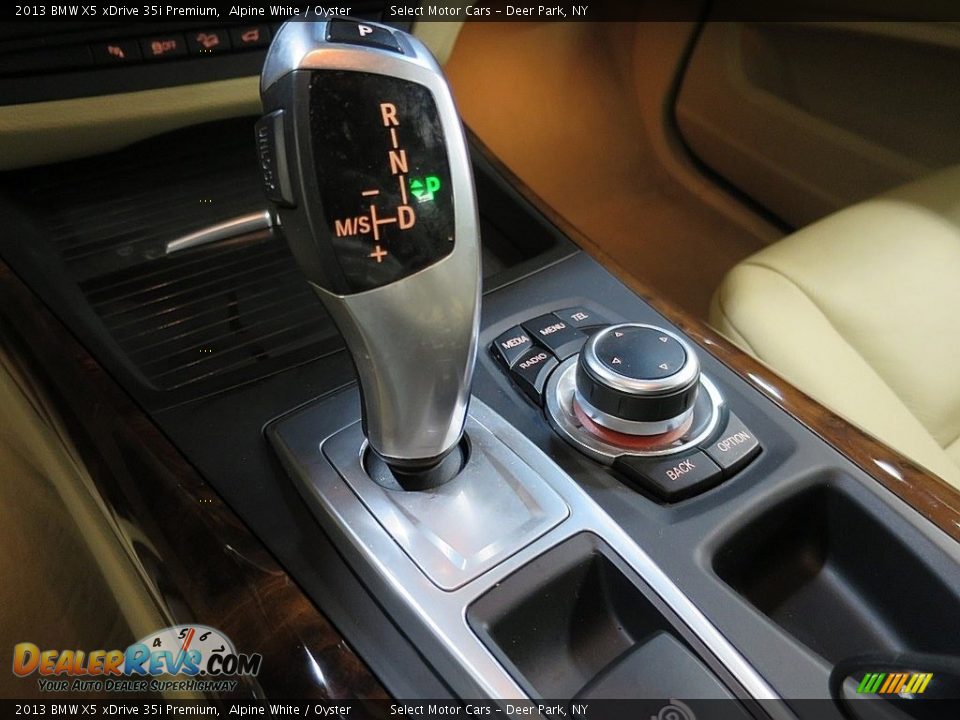 2013 BMW X5 xDrive 35i Premium Alpine White / Oyster Photo #23