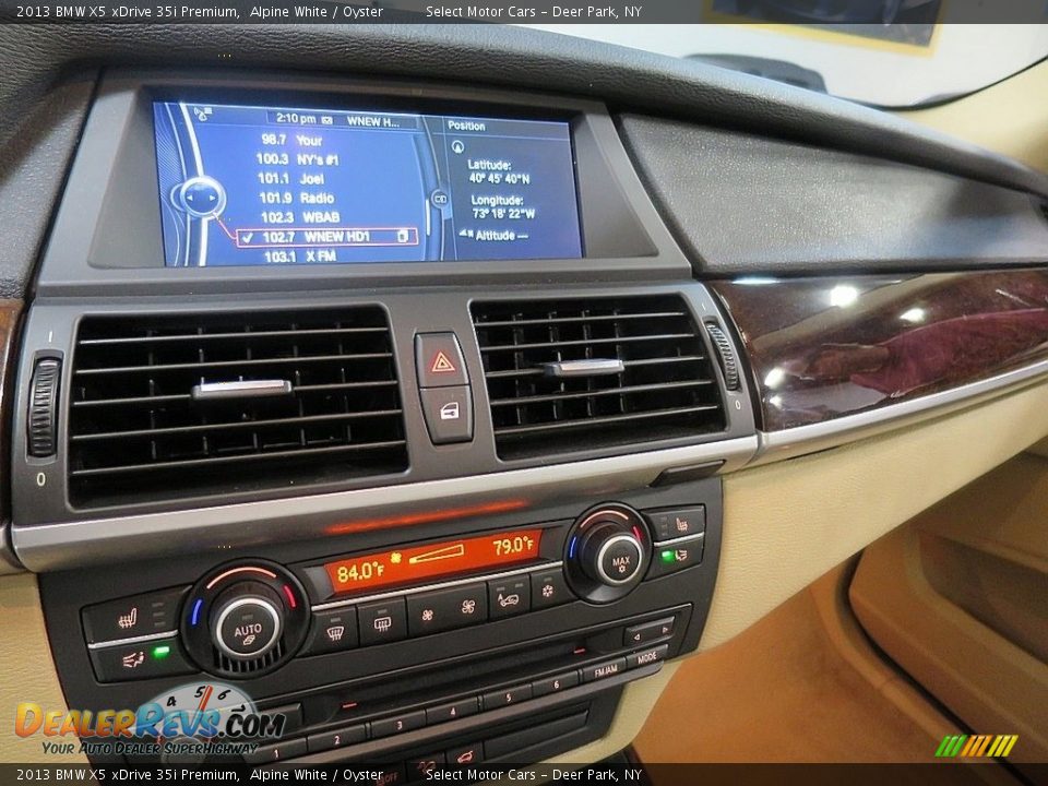2013 BMW X5 xDrive 35i Premium Alpine White / Oyster Photo #25