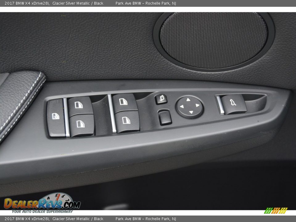 Controls of 2017 BMW X4 xDrive28i Photo #9