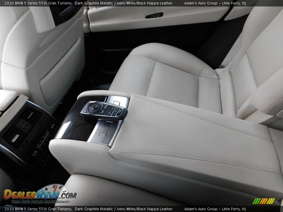 2010 BMW 5 Series 550i Gran Turismo Dark Graphite Metallic / Ivory White/Black Nappa Leather Photo #36