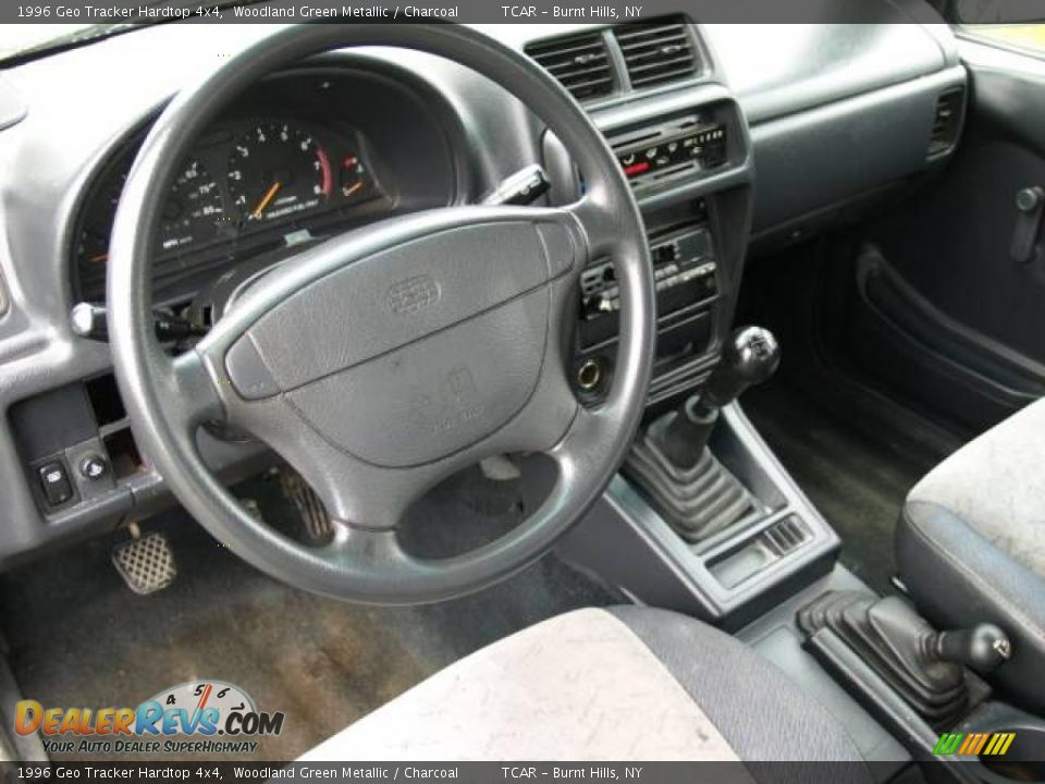 Charcoal Interior - 1996 Geo Tracker Hardtop 4x4 Photo #9