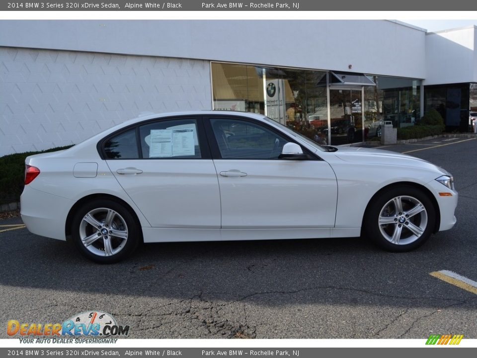 2014 BMW 3 Series 320i xDrive Sedan Alpine White / Black Photo #2