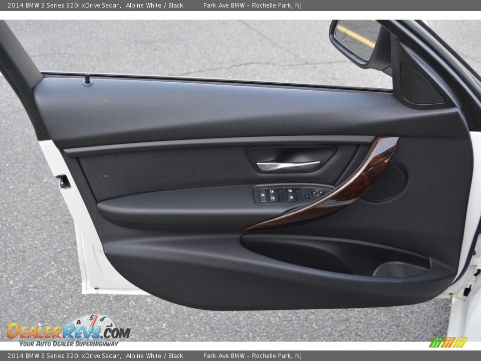 2014 BMW 3 Series 320i xDrive Sedan Alpine White / Black Photo #8