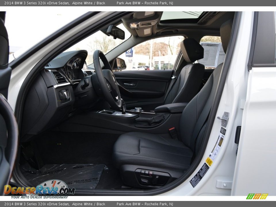 2014 BMW 3 Series 320i xDrive Sedan Alpine White / Black Photo #11